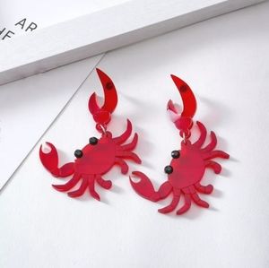 Feelin' crabby?? SUPER FUN RESIN CRYSTAL 🦀CRABBY EARRINGS
